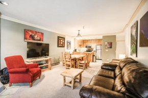 Village Chateau 1034 Falcon SuperChair Condo Great Location Breckenridge